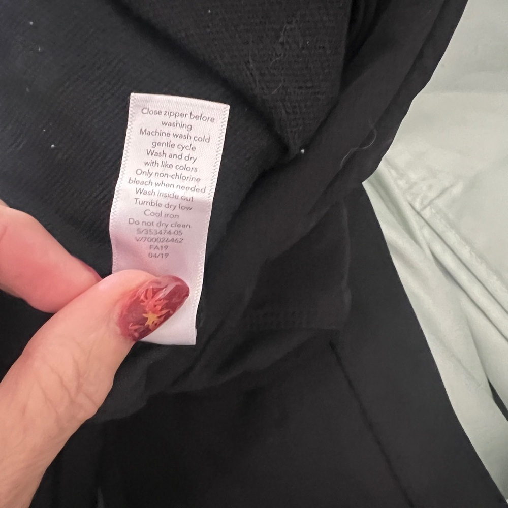 Athleta Dark Cargo Pants - Picture 8 of 8